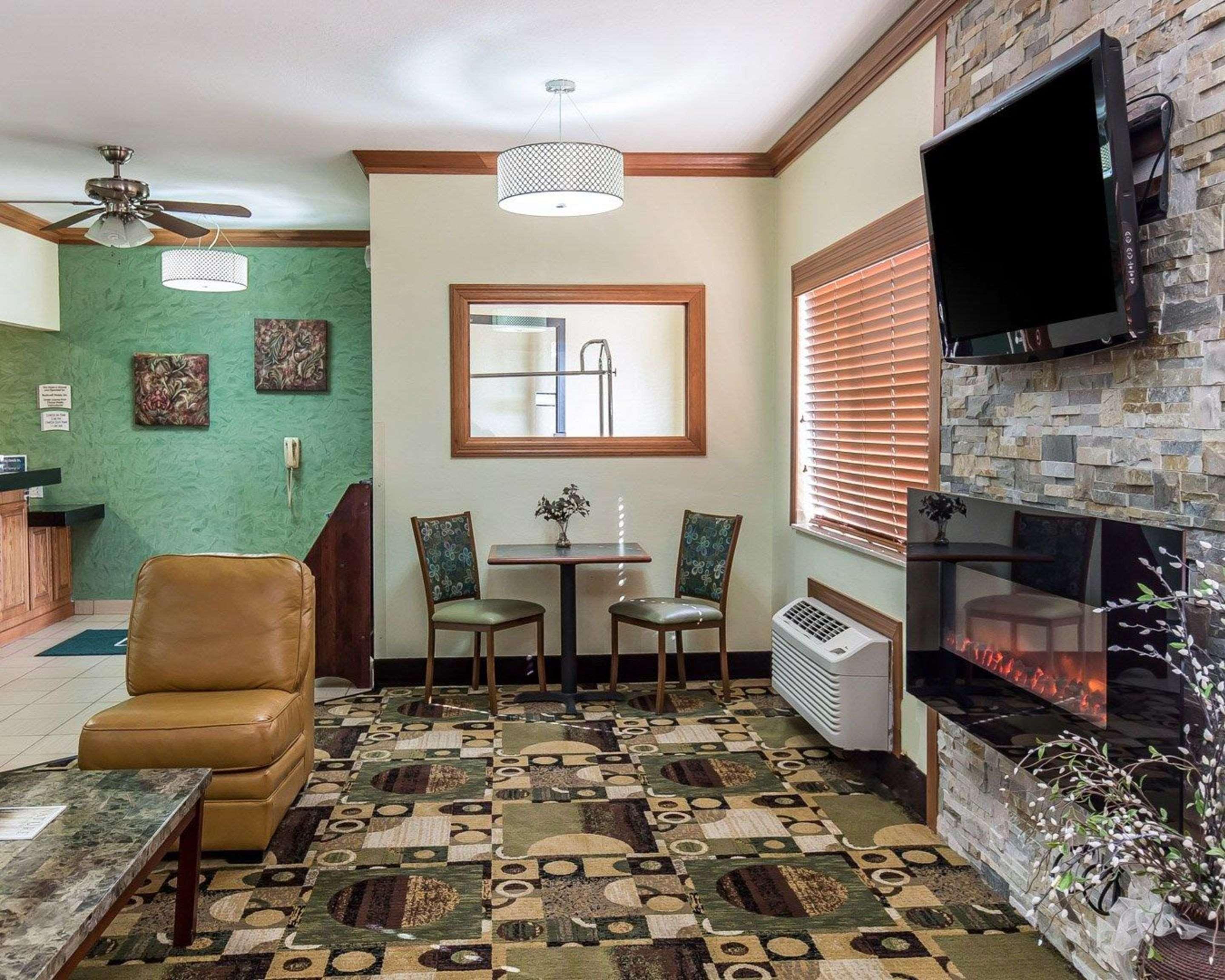 Quality Inn At Collins Road - Cedar Rapids Esterno foto
