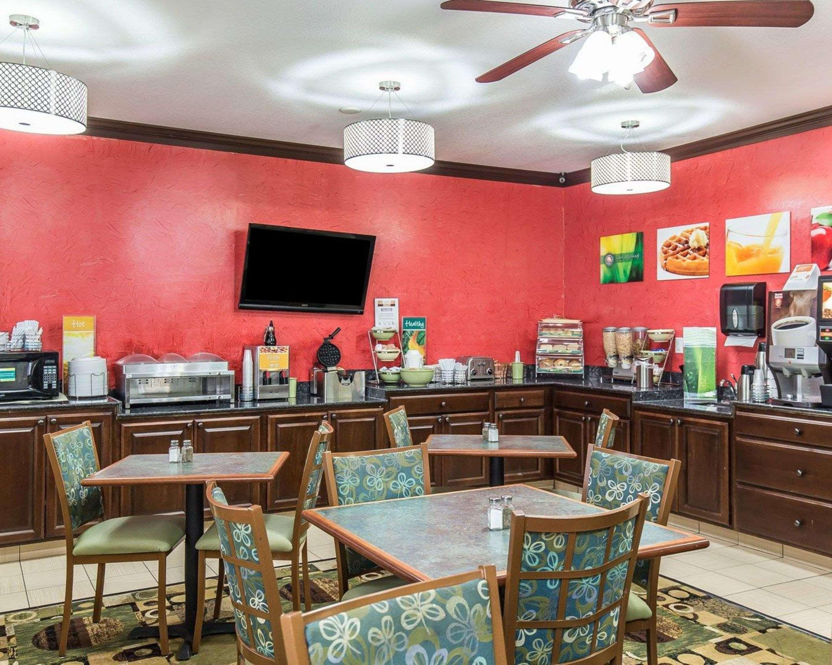 Quality Inn At Collins Road - Cedar Rapids Esterno foto