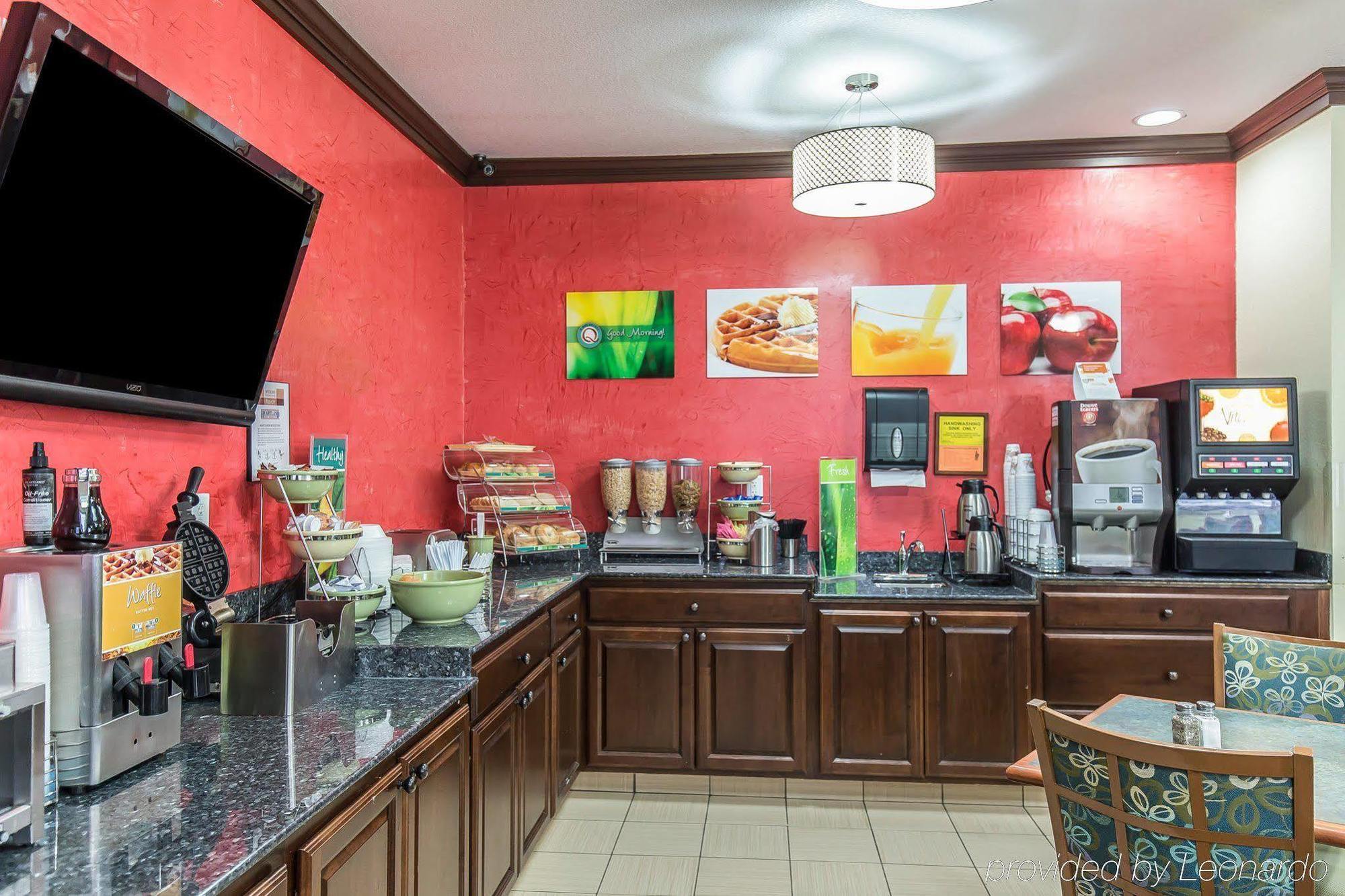 Quality Inn At Collins Road - Cedar Rapids Esterno foto