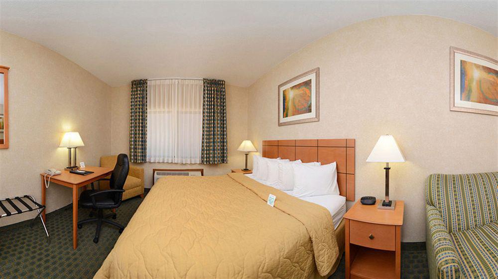 Quality Inn At Collins Road - Cedar Rapids Esterno foto